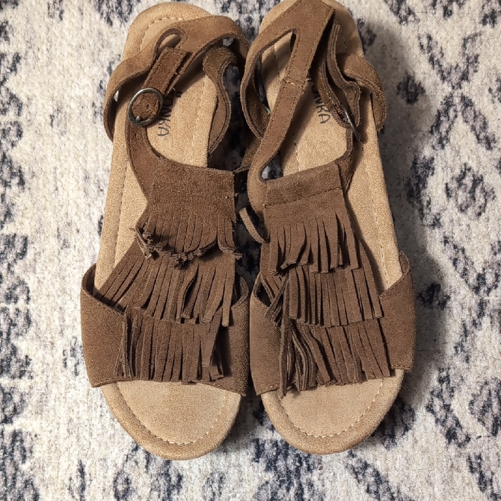 Like New Minnetonka Brown Suede Leather Fringe Wedge Sandals, Sz.9